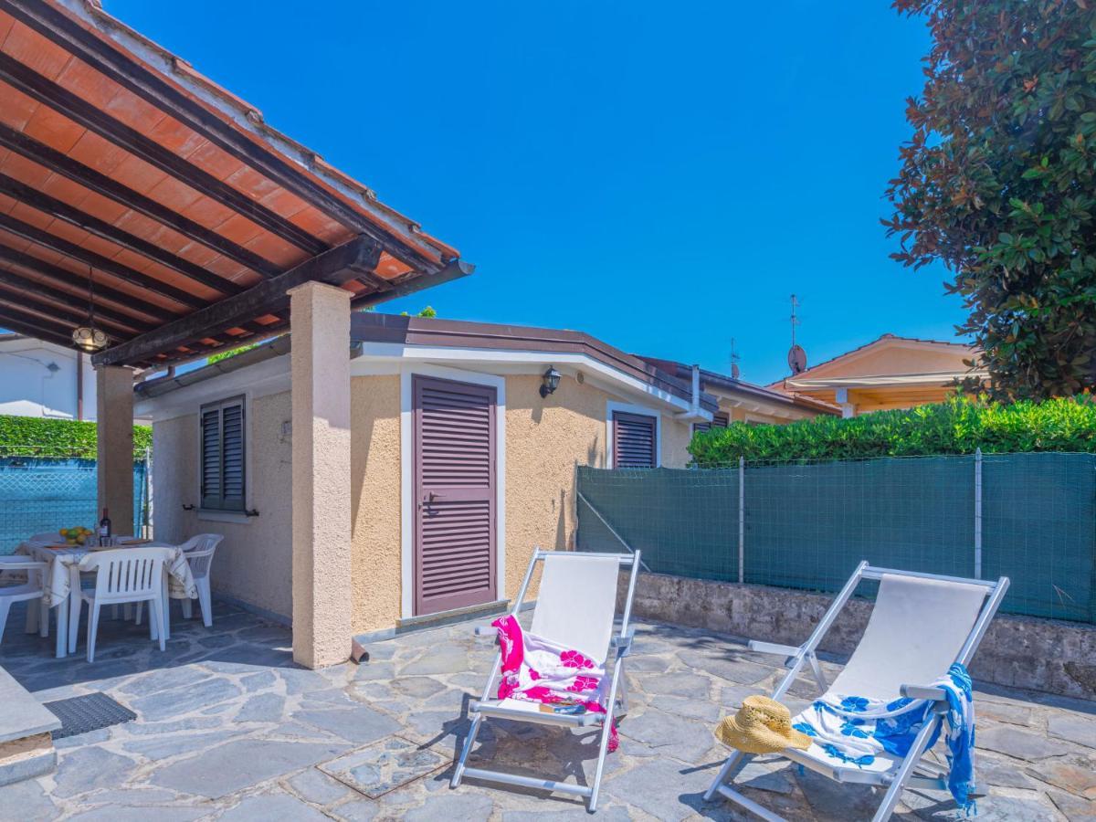 Holiday Home Francesca By Interhome Марина-ди-Пьетрасанта Экстерьер фото