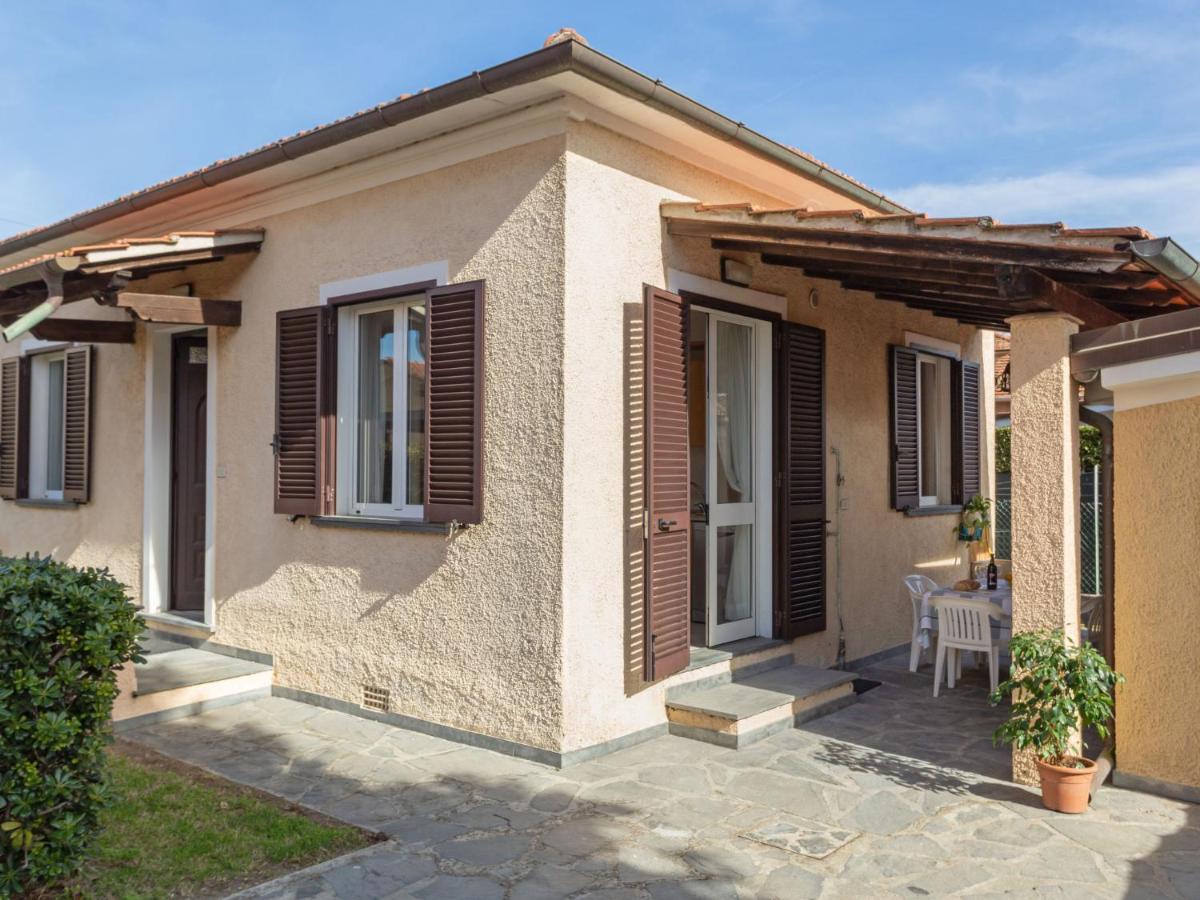 Holiday Home Francesca By Interhome Марина-ди-Пьетрасанта Экстерьер фото